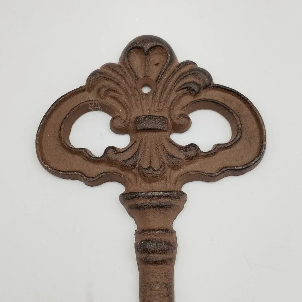 Antique Style Cast Iron Goodhealth Skeleton Key Wall‎ Hook Hanger Rustic Vintage